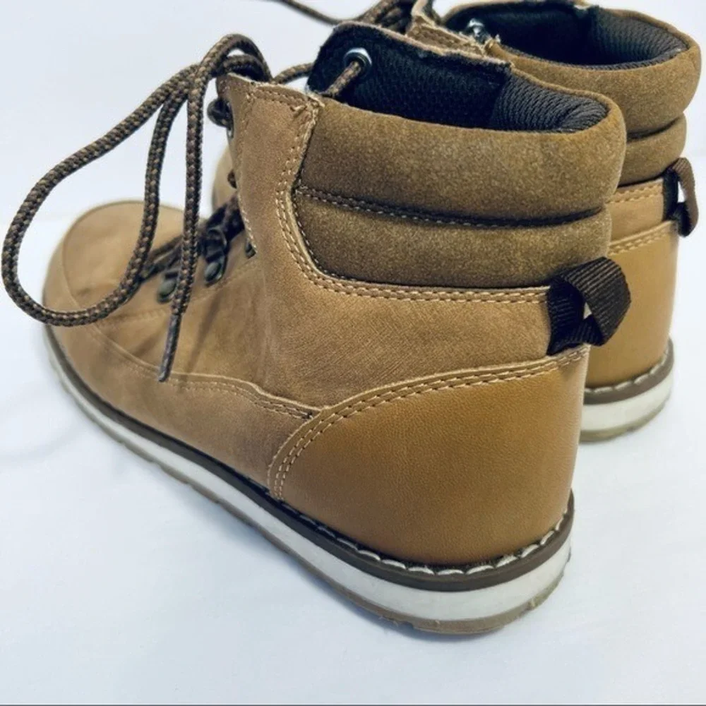 The Children's Place‎ Boys Lace Up Hi Top Boots